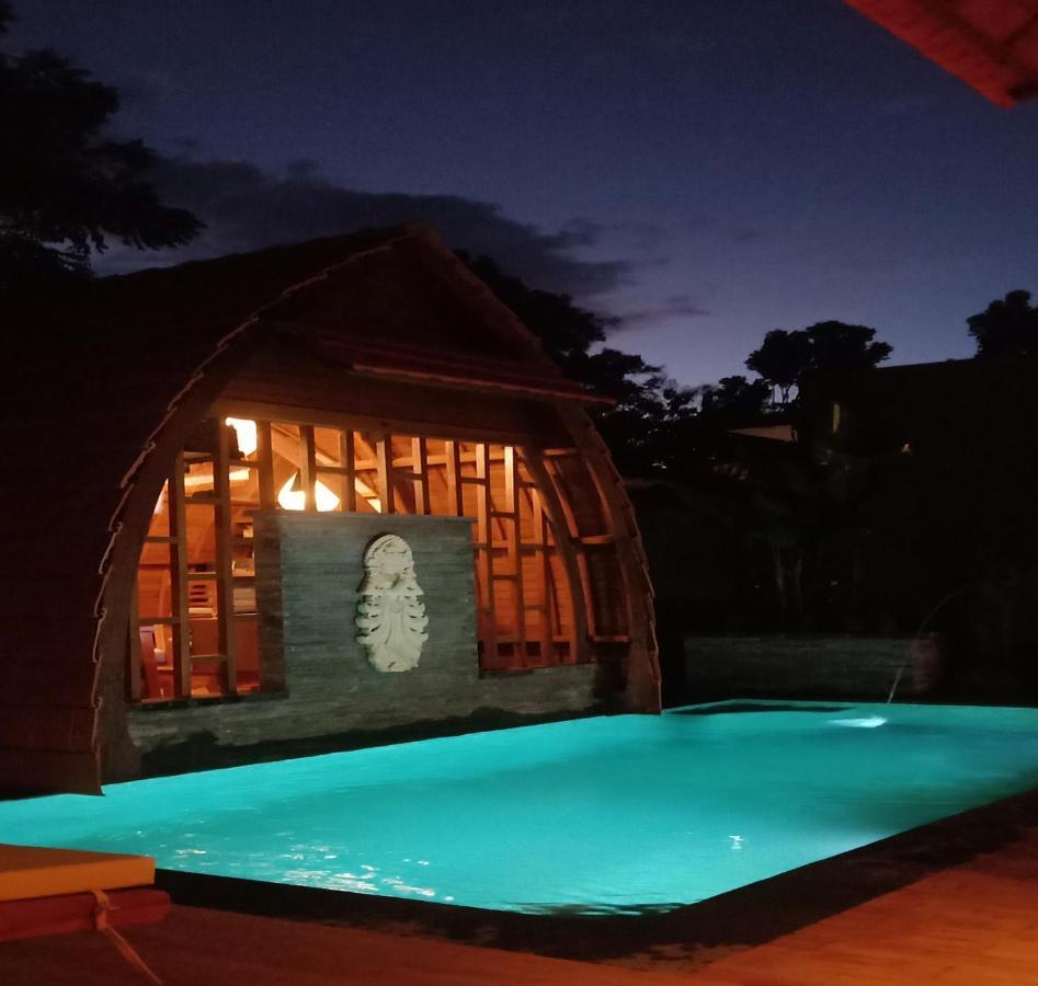 Villa Lumbung Amertha Sari 罗威那 外观 照片
